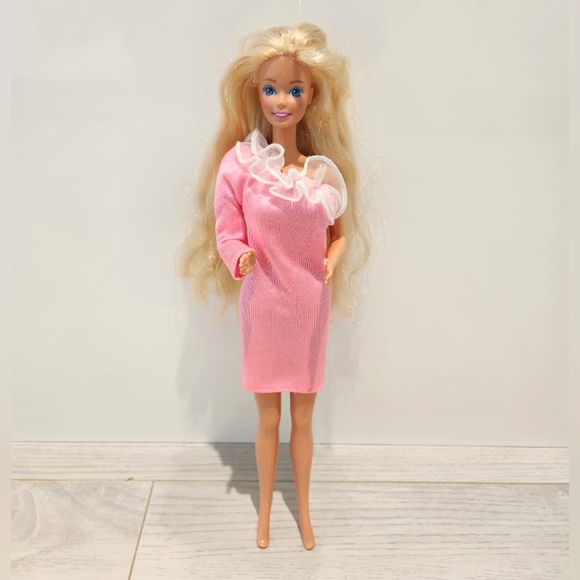 5/$20  1994 Barbie 10 Fashions Dress - Picture 2 of 5